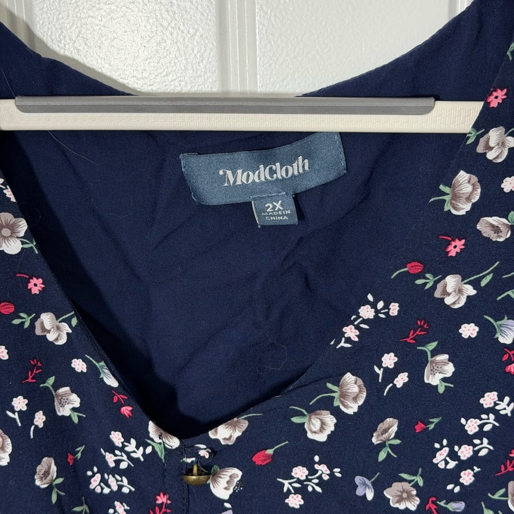 Modcloth Navy Floral V-Neck Dress - Picture 3 of 3